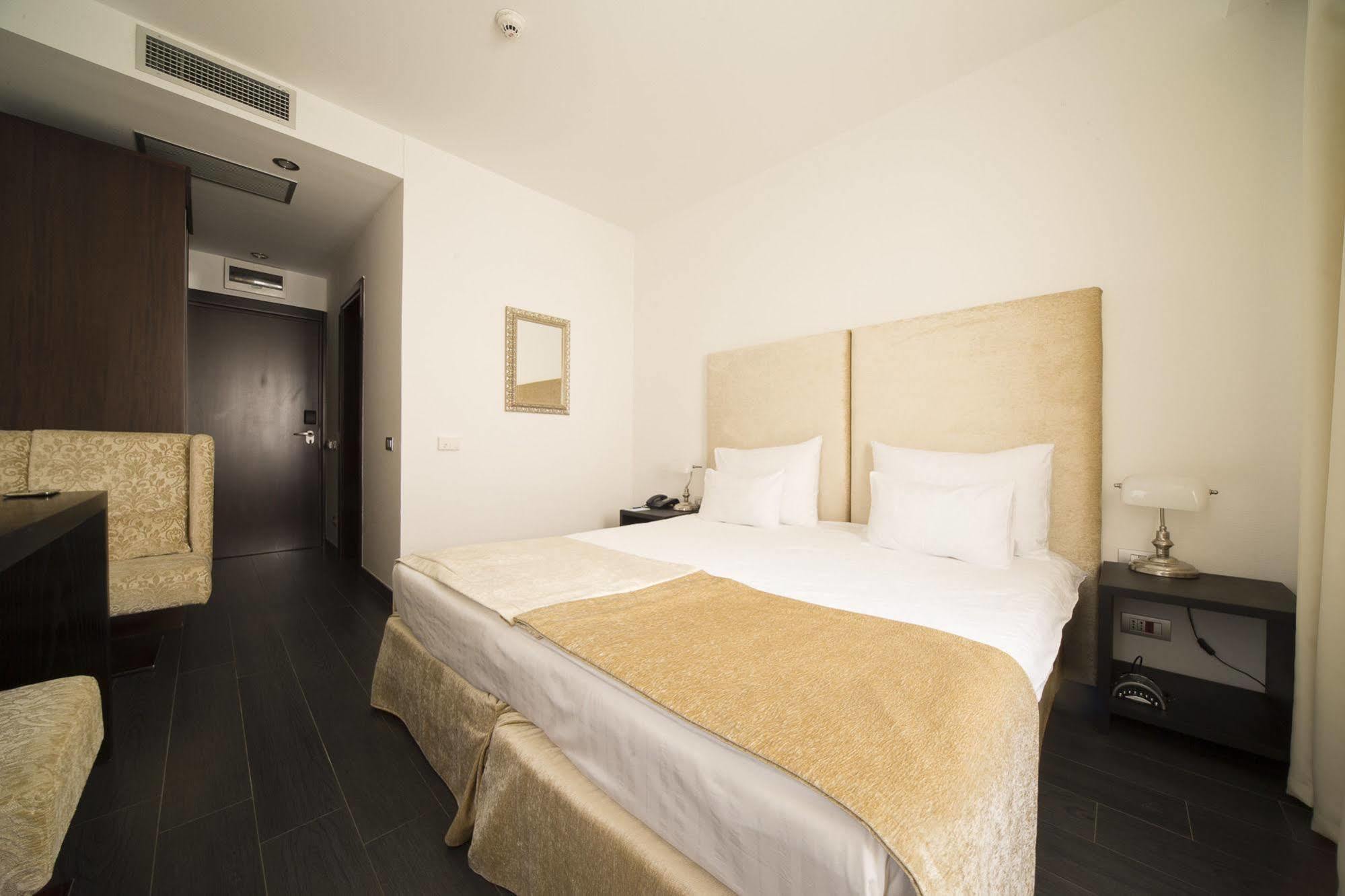 Hotel Astoria 4*