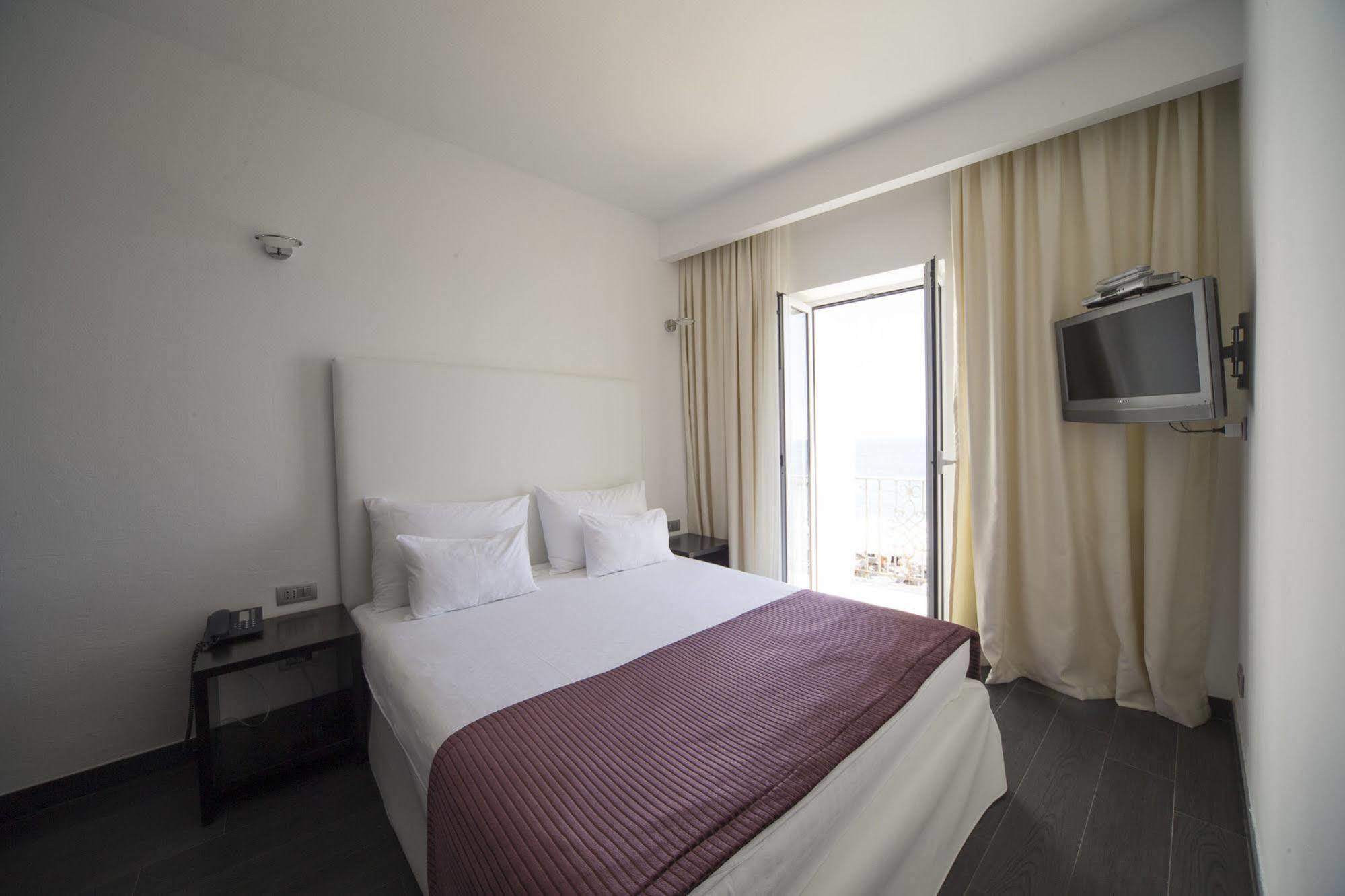 Hotel Astoria 4*